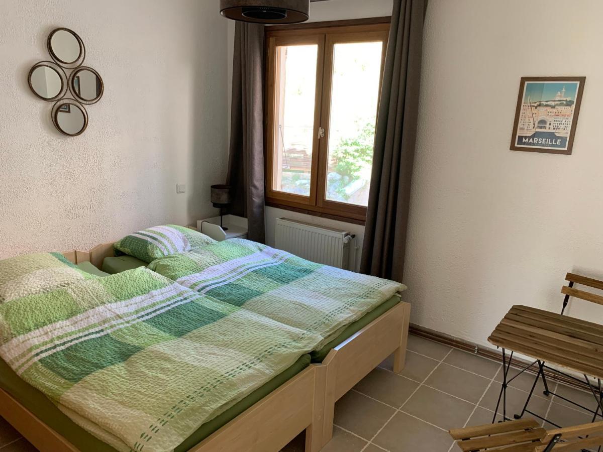 Villa Les Oliviers à Vaugines Extérieur photo